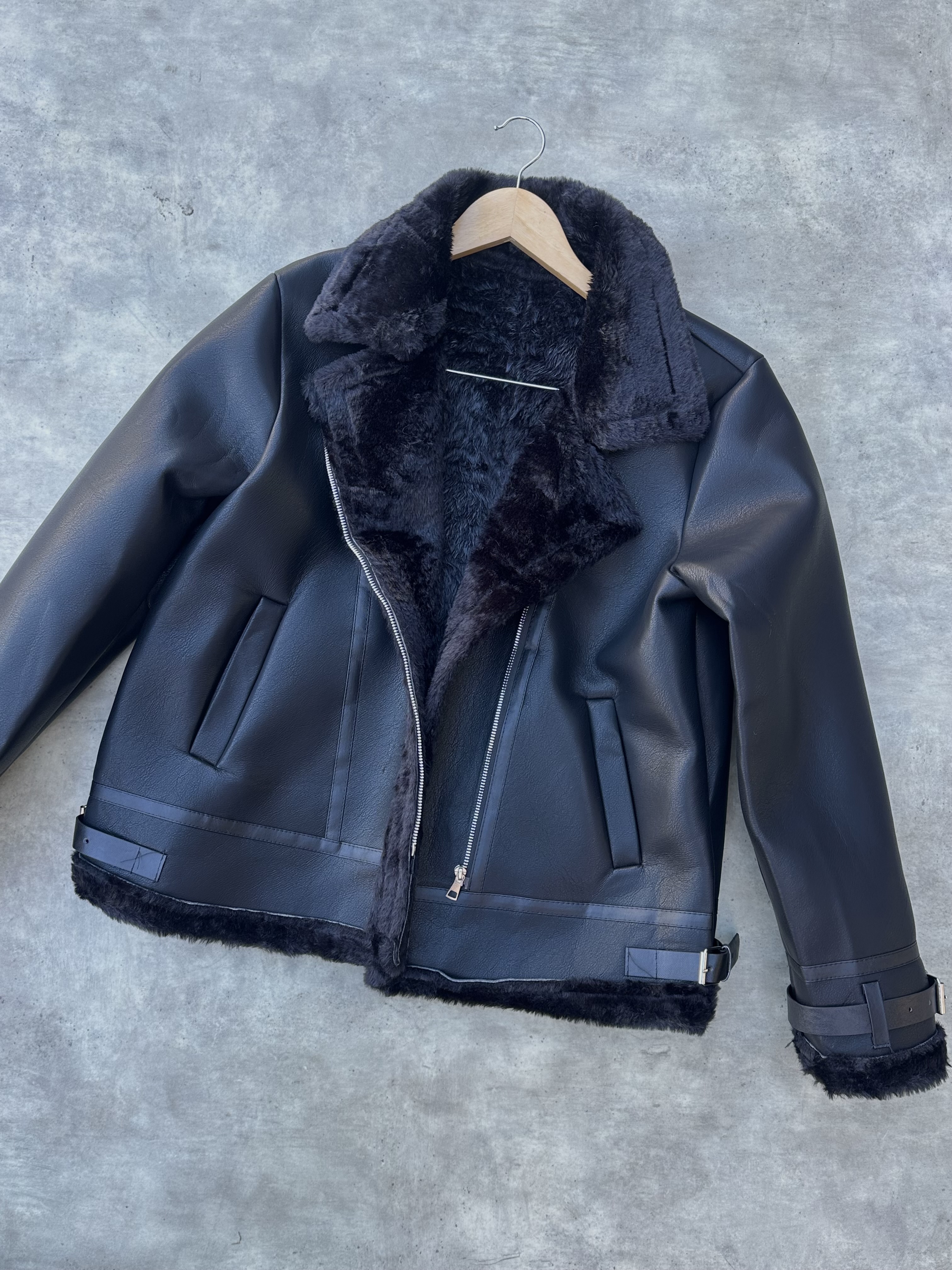 Campera GAMULAN black